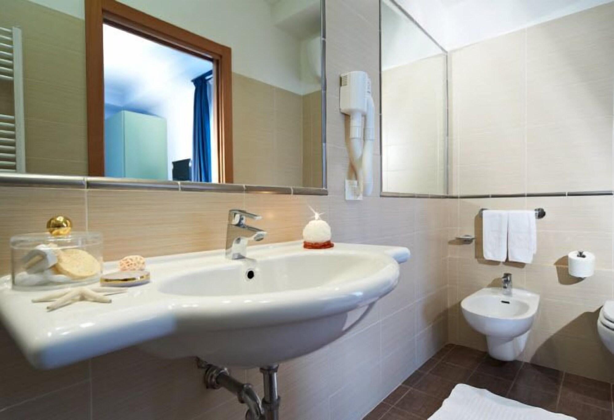 Hotel Sirio Camaiore Bagian luar foto