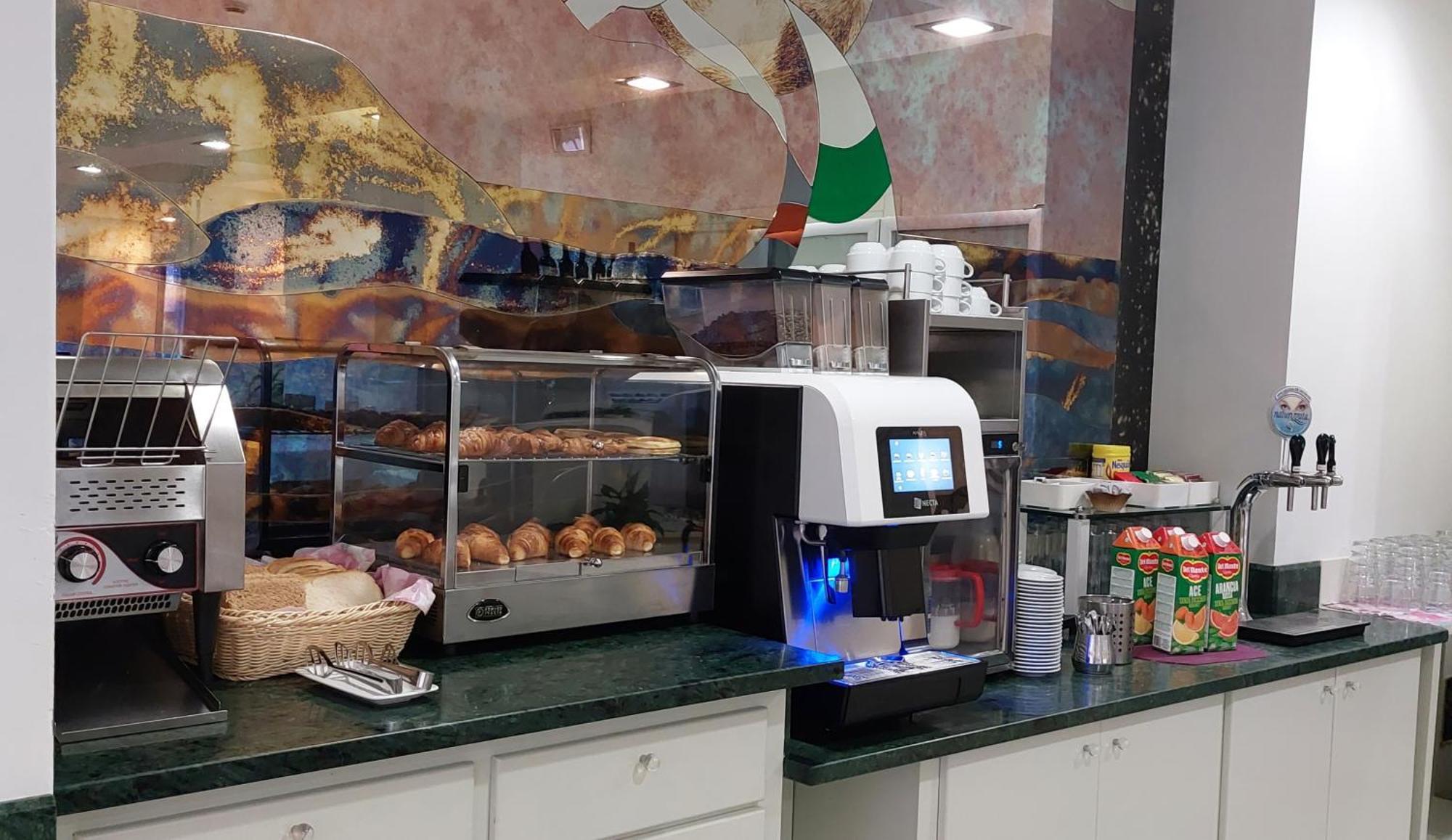 Hotel Sirio Camaiore Bagian luar foto